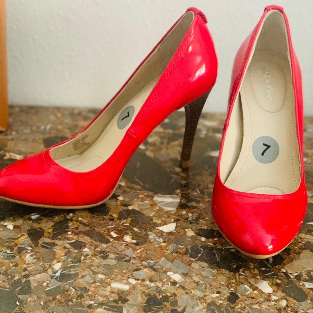Blood Red Calvin Klein Heels 👠